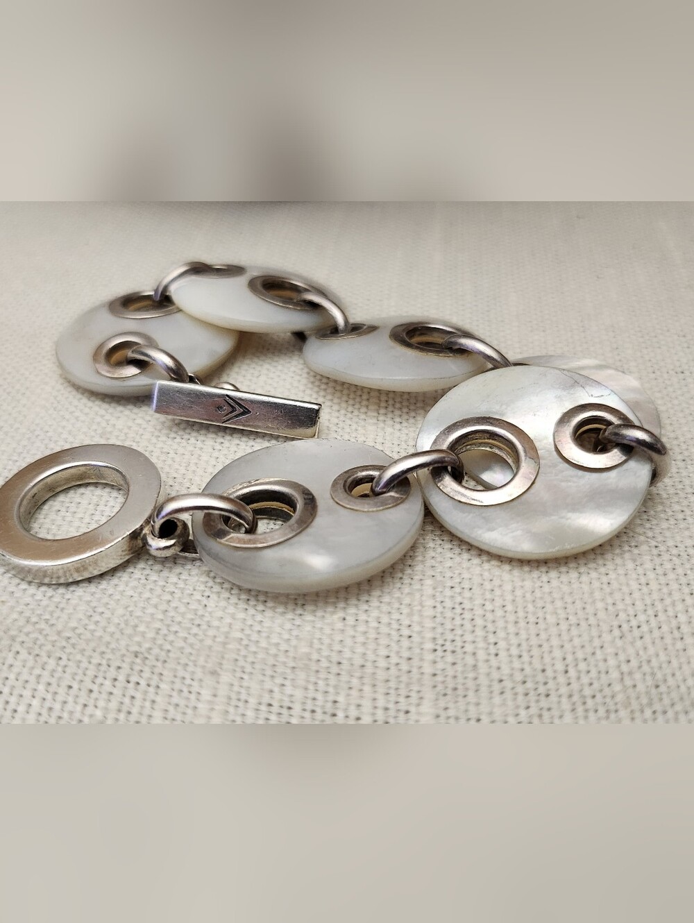 Silpada White Mother-of-Pearl Disk Bracelet with Silver Toggle